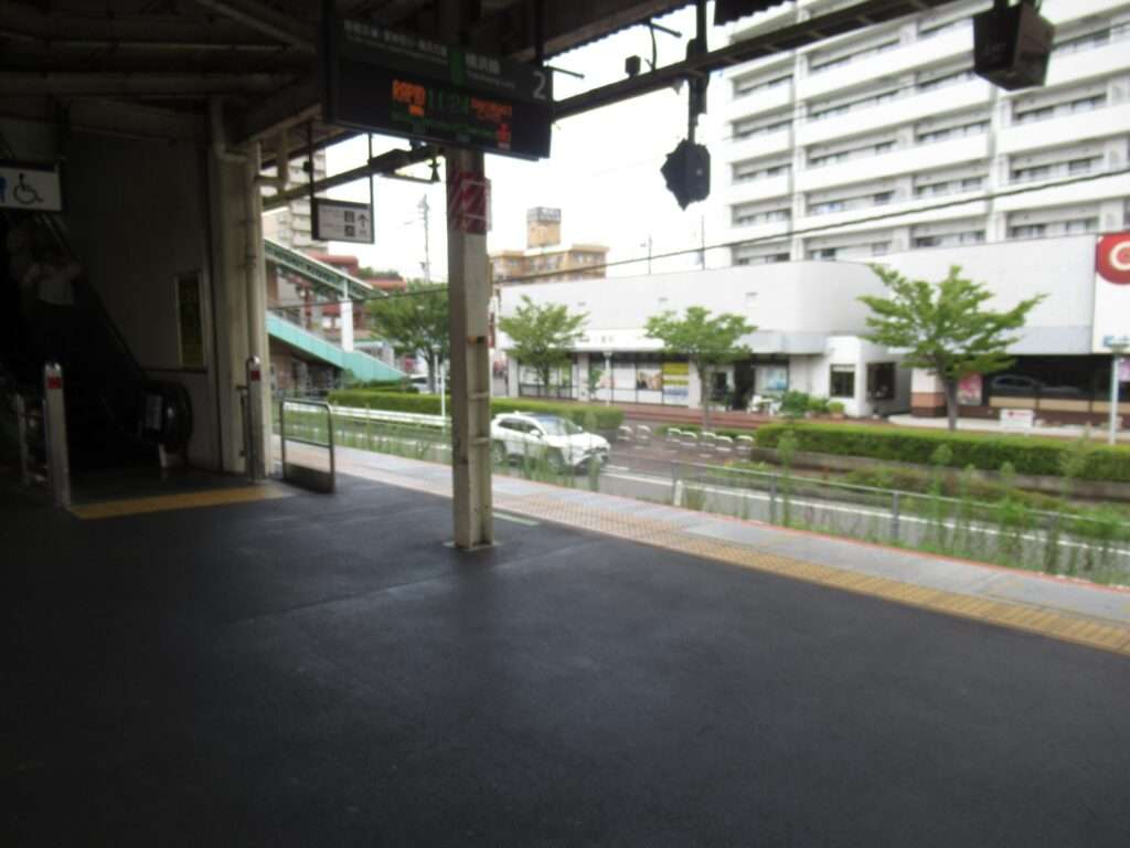 鴨居駅(JR東日本)