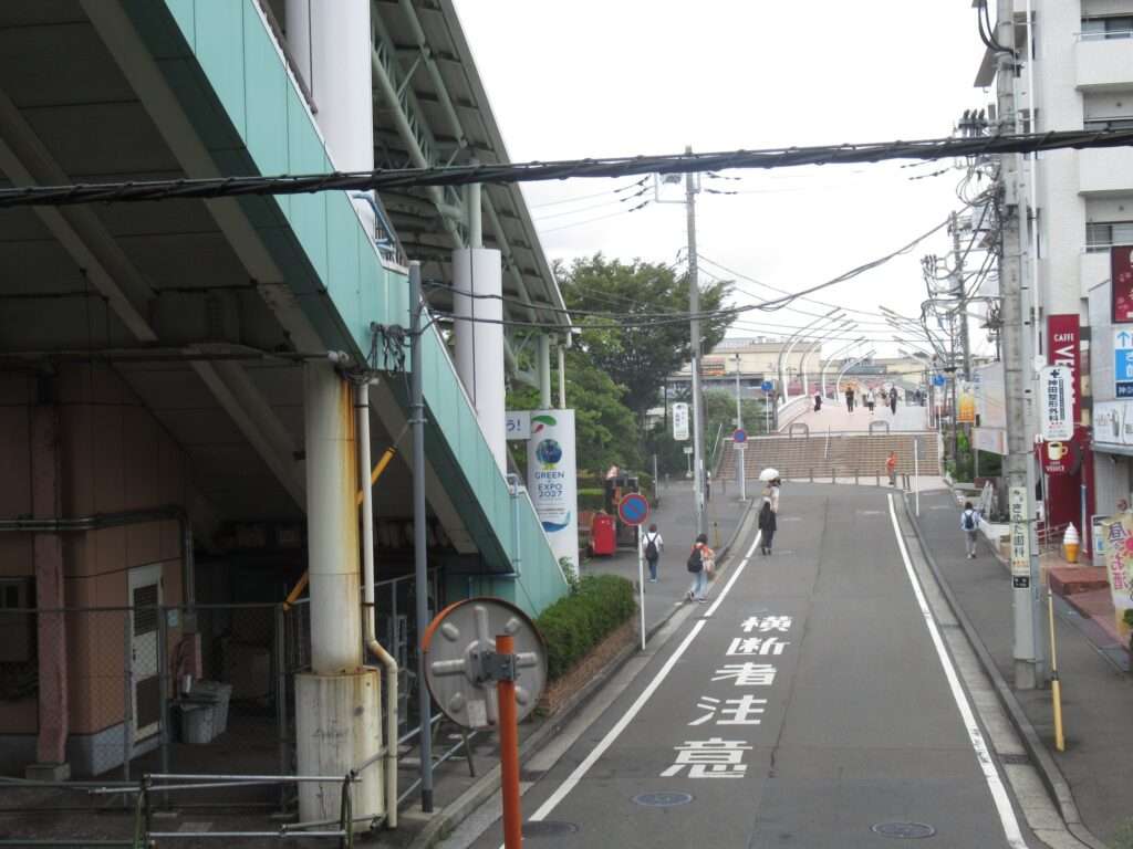 鴨居駅(JR東日本)