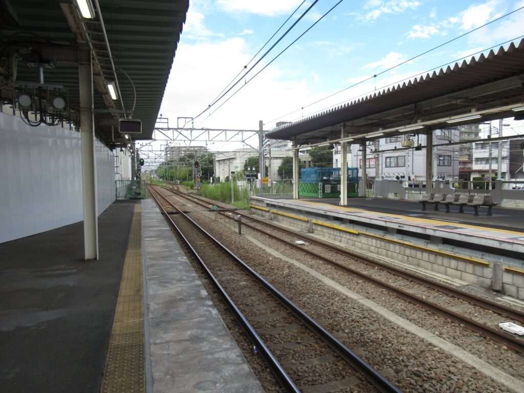 中山駅(JR東日本・横浜市交通局)