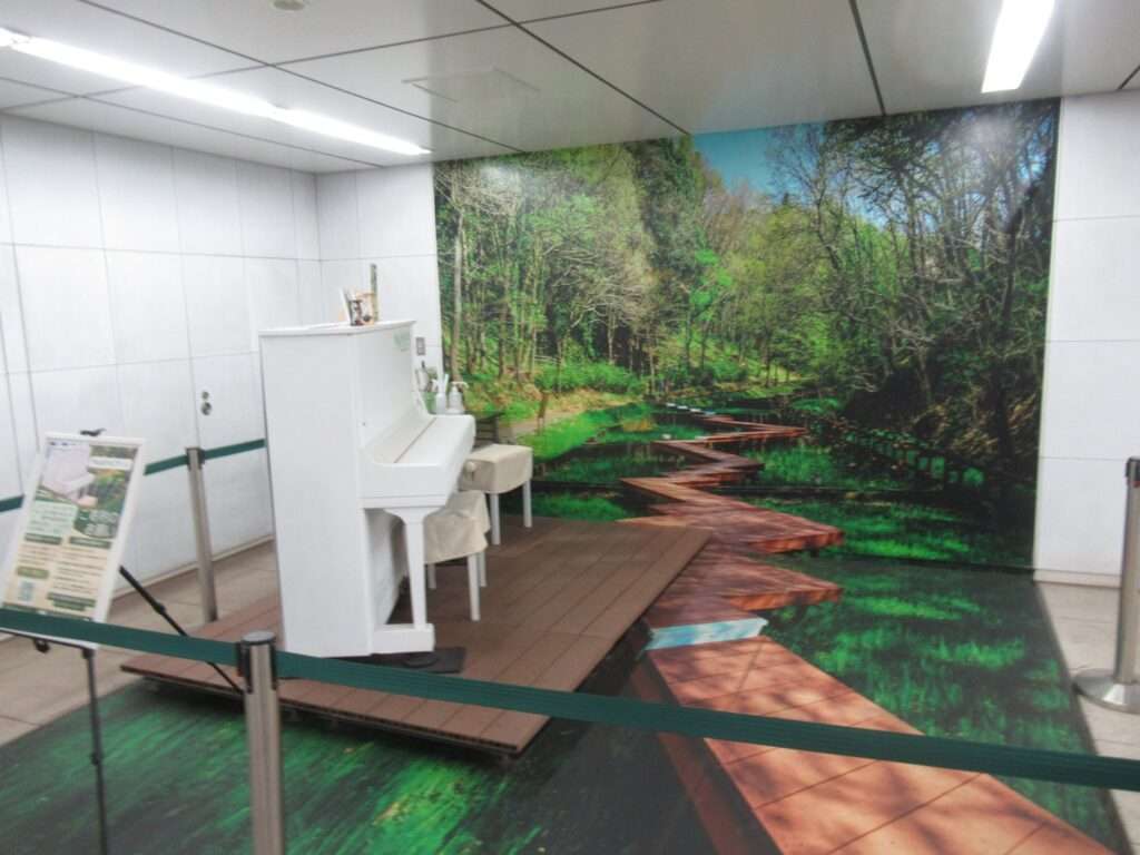 中山駅(JR東日本・横浜市交通局)