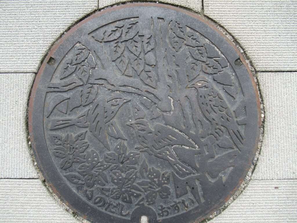 デザイン蓋@野田市駅