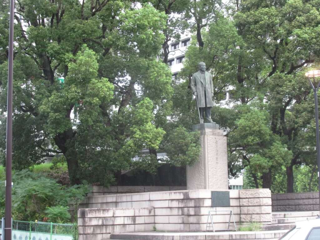 渋沢栄一像@常盤橋公園