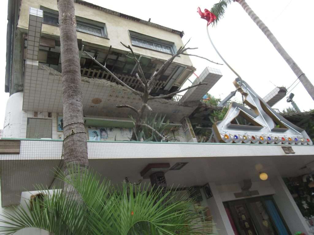 直島銭湯「I♥︎湯」(直島町)