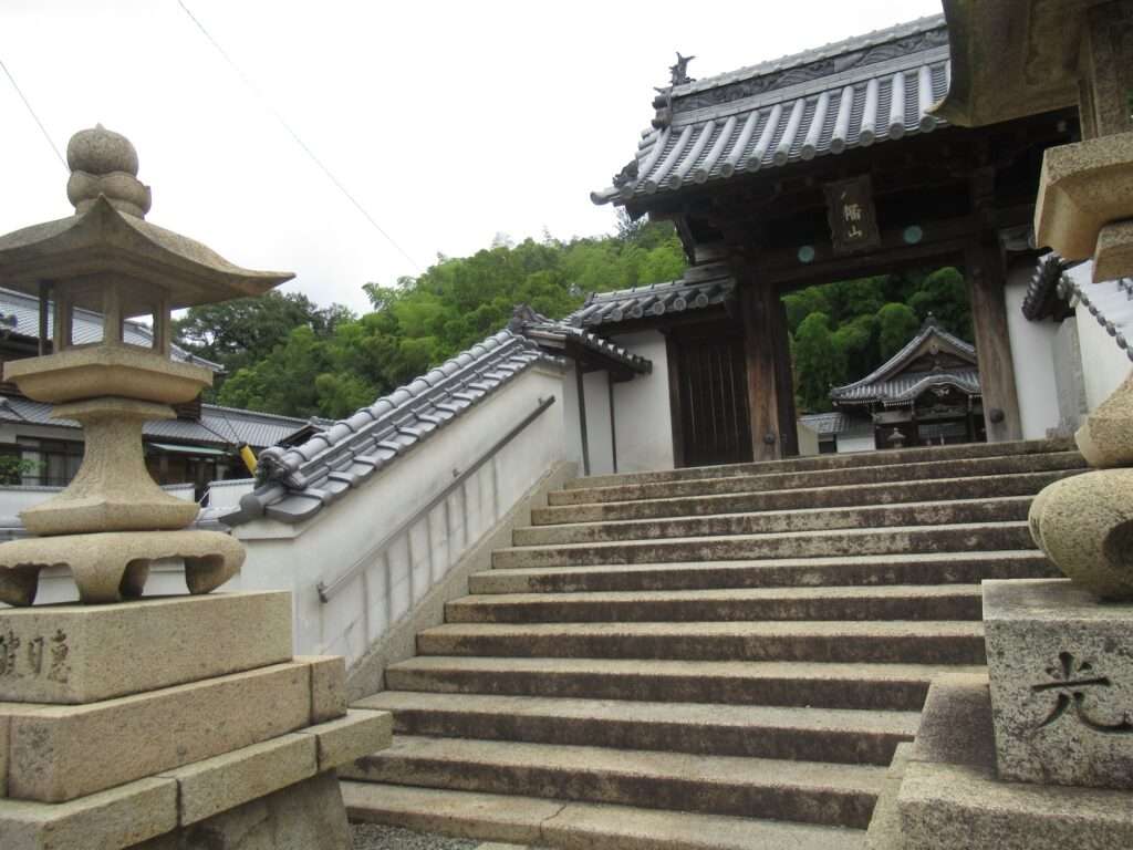 八幡神社鳥居&極楽寺(直島町)