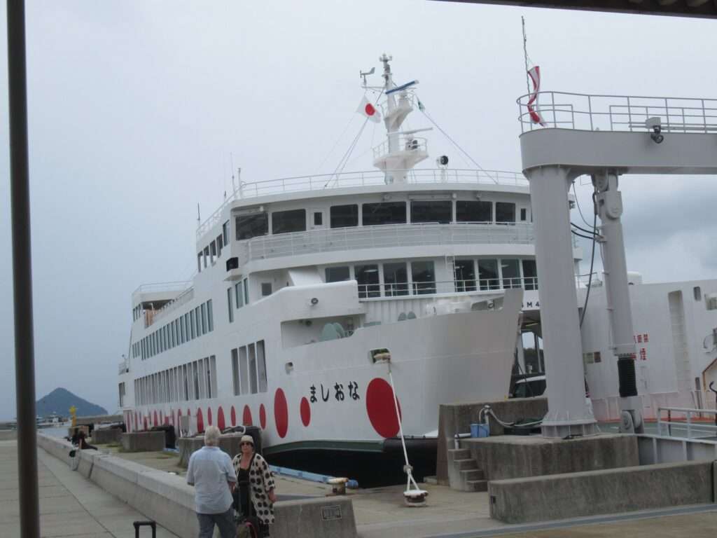 なおしま(四国汽船)