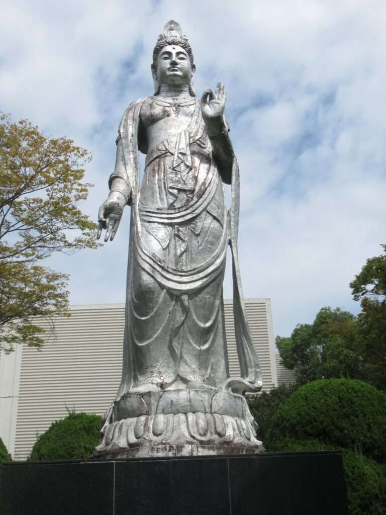 聖観世音菩薩像(広島市)