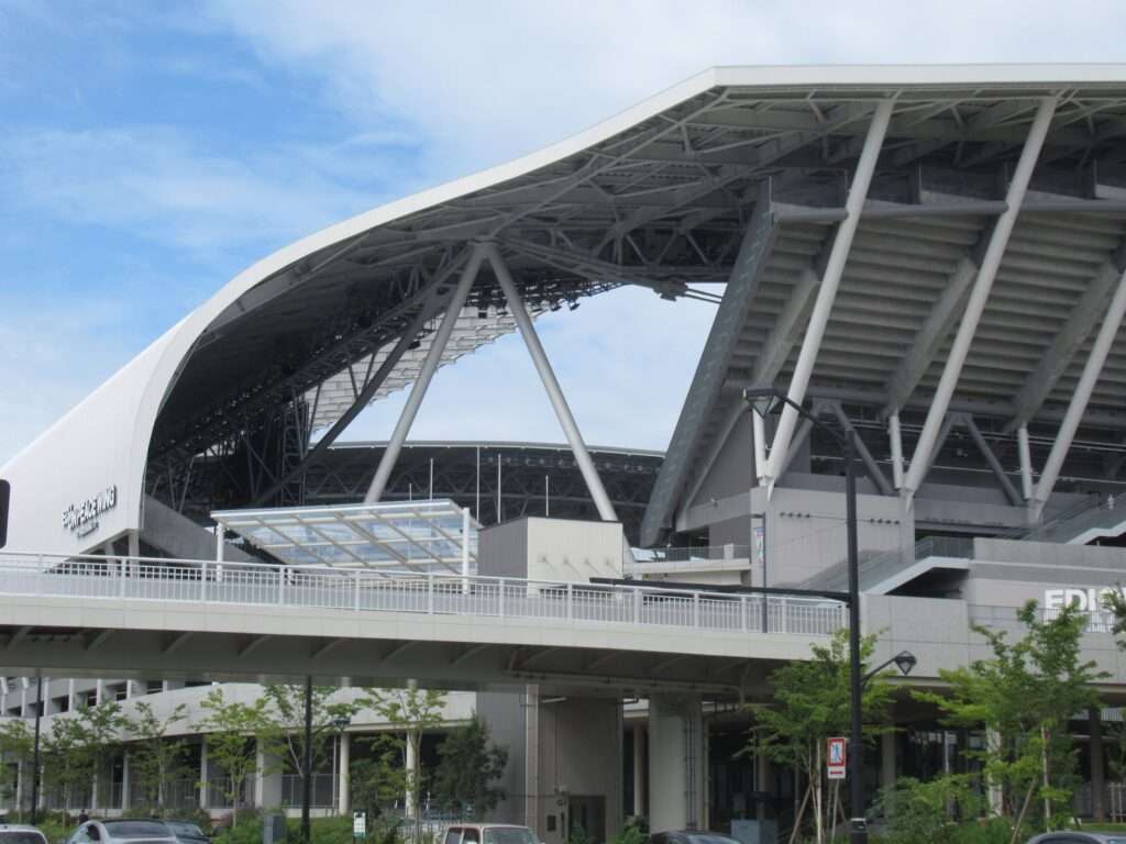 エディオンピースウイング(広島市)