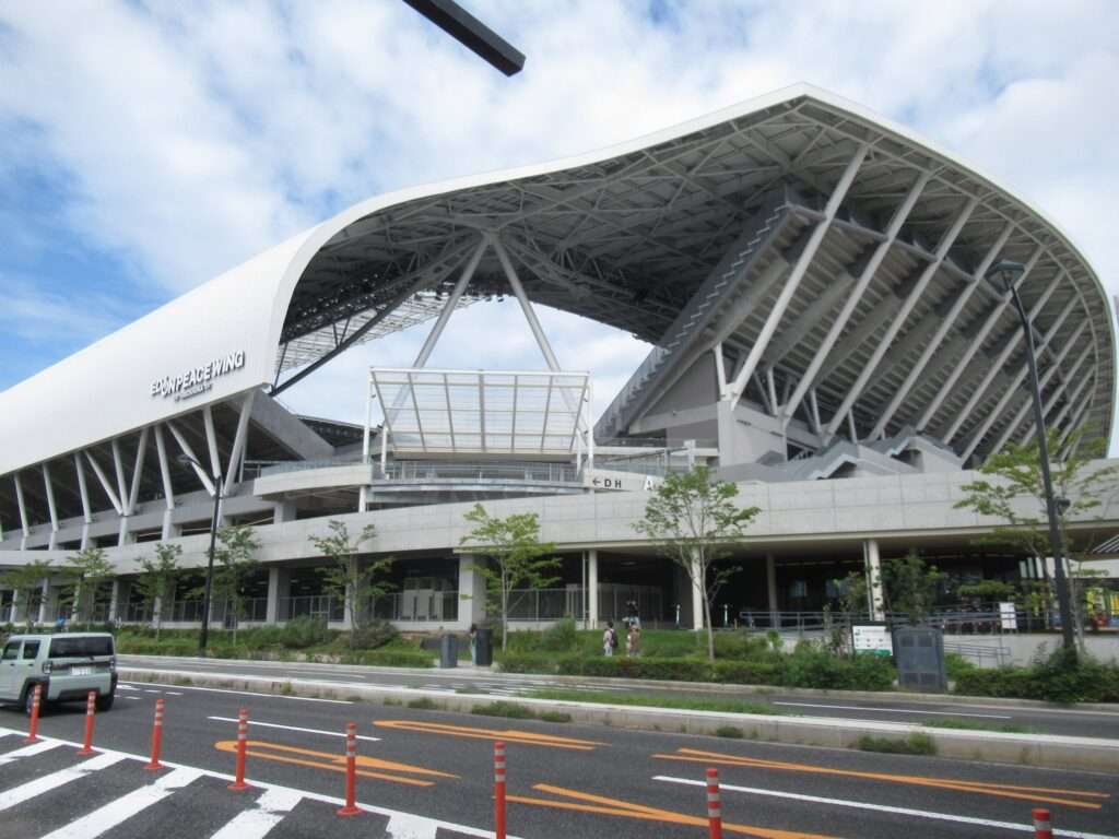 エディオンピースウイング(広島市)