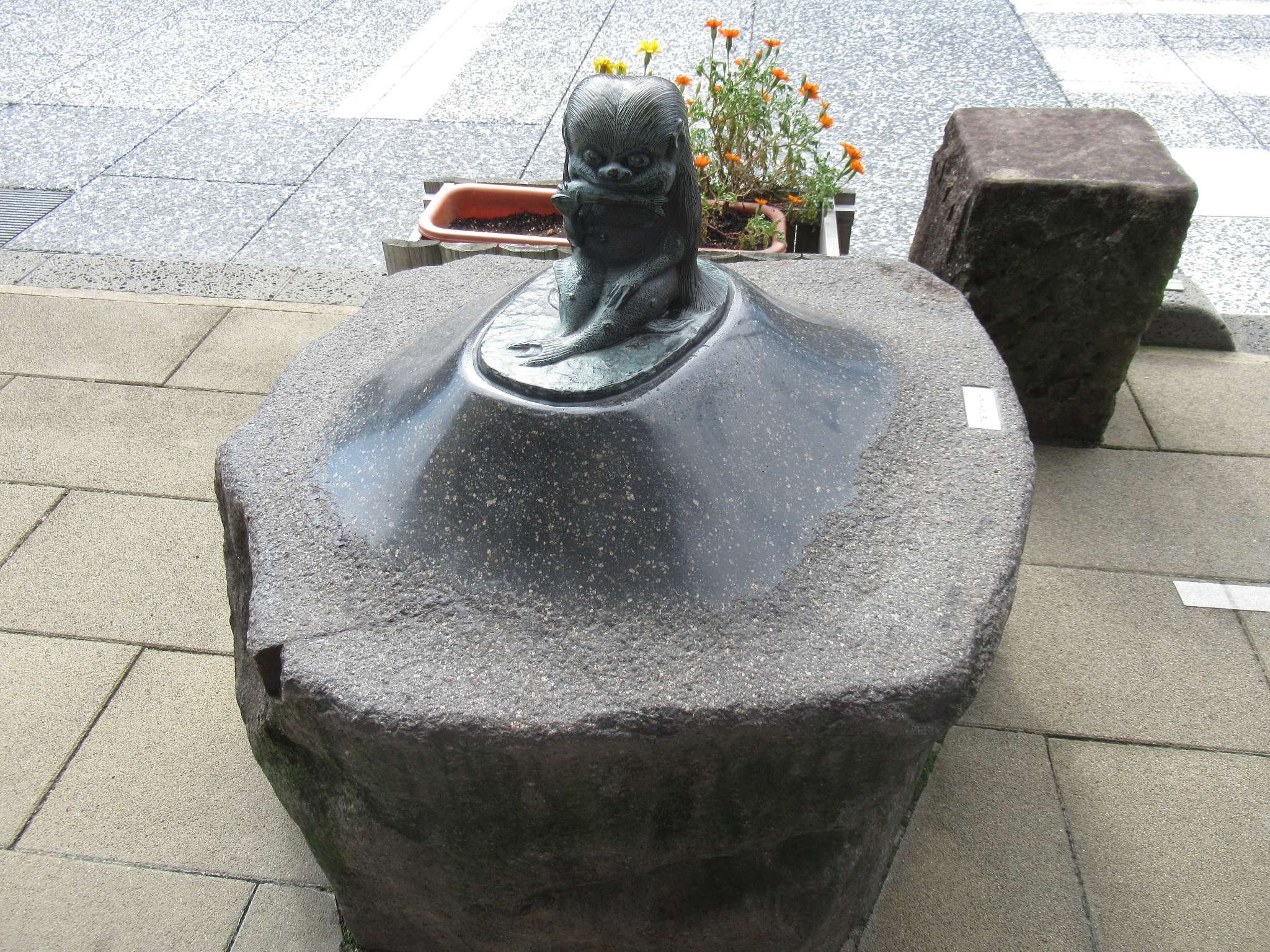 海女房@水木しげるロード