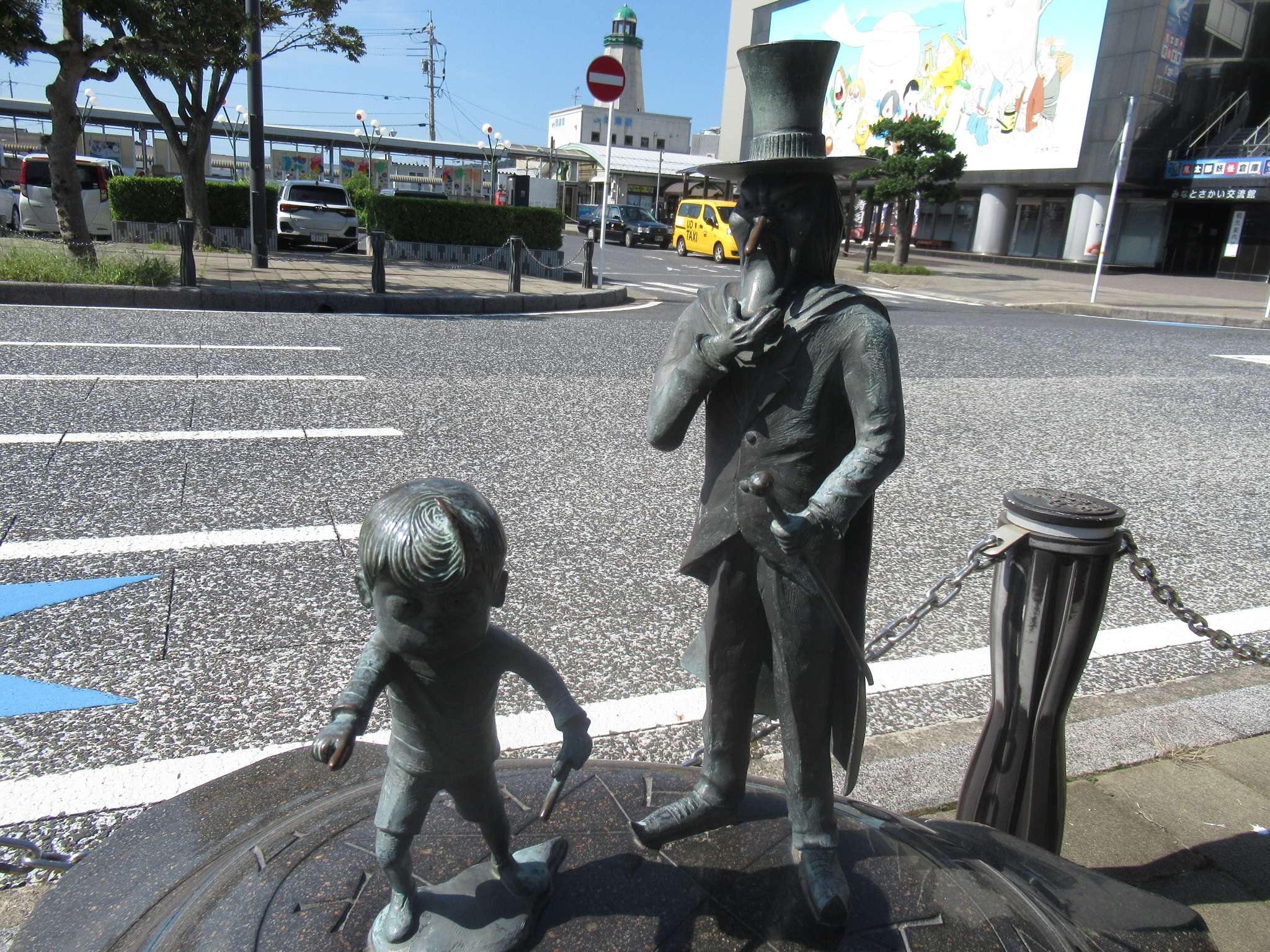 魔法陣の悪魔くんとメフィスト@境港駅前