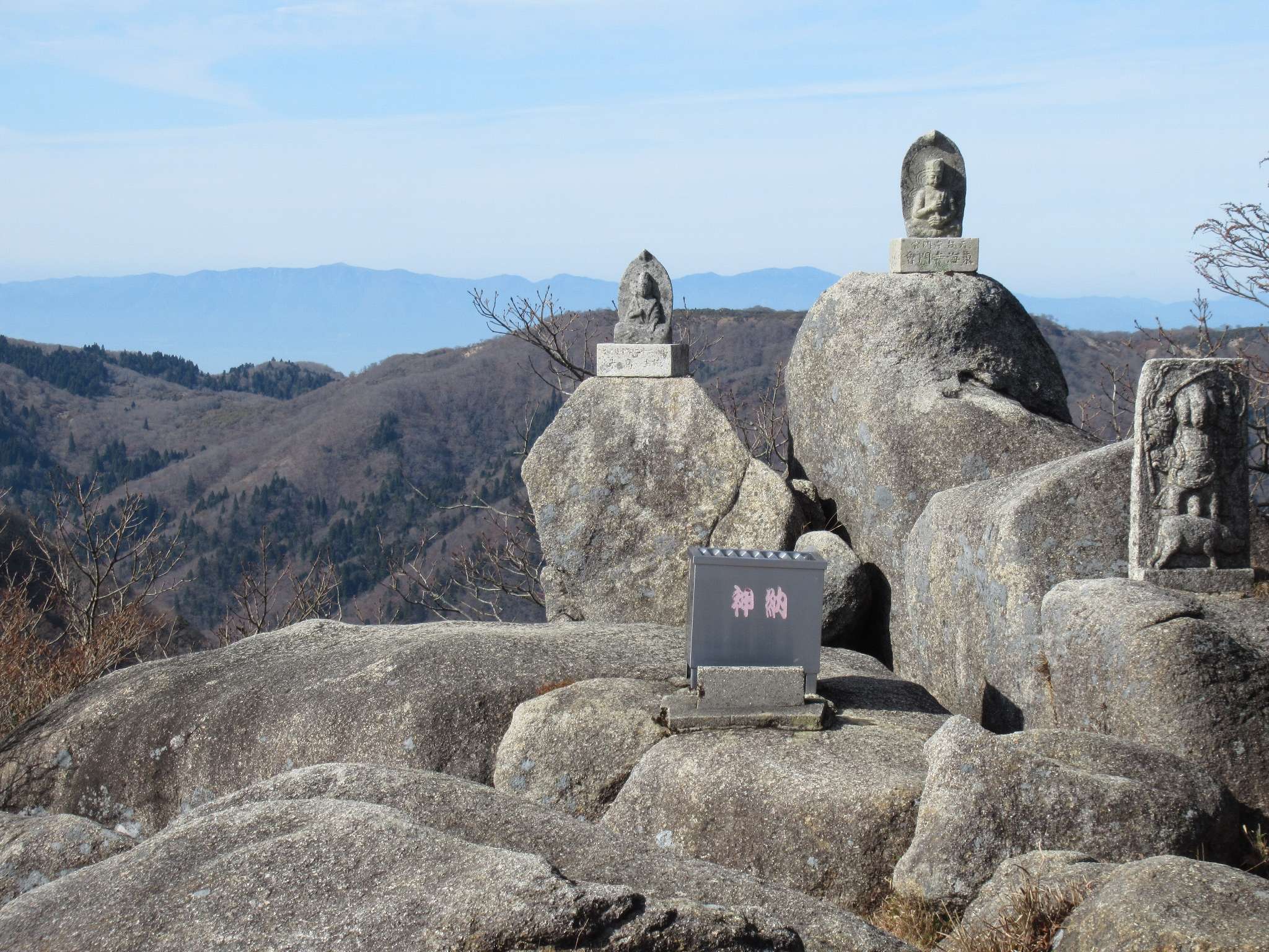 御在所御嶽神社(御在所岳)
