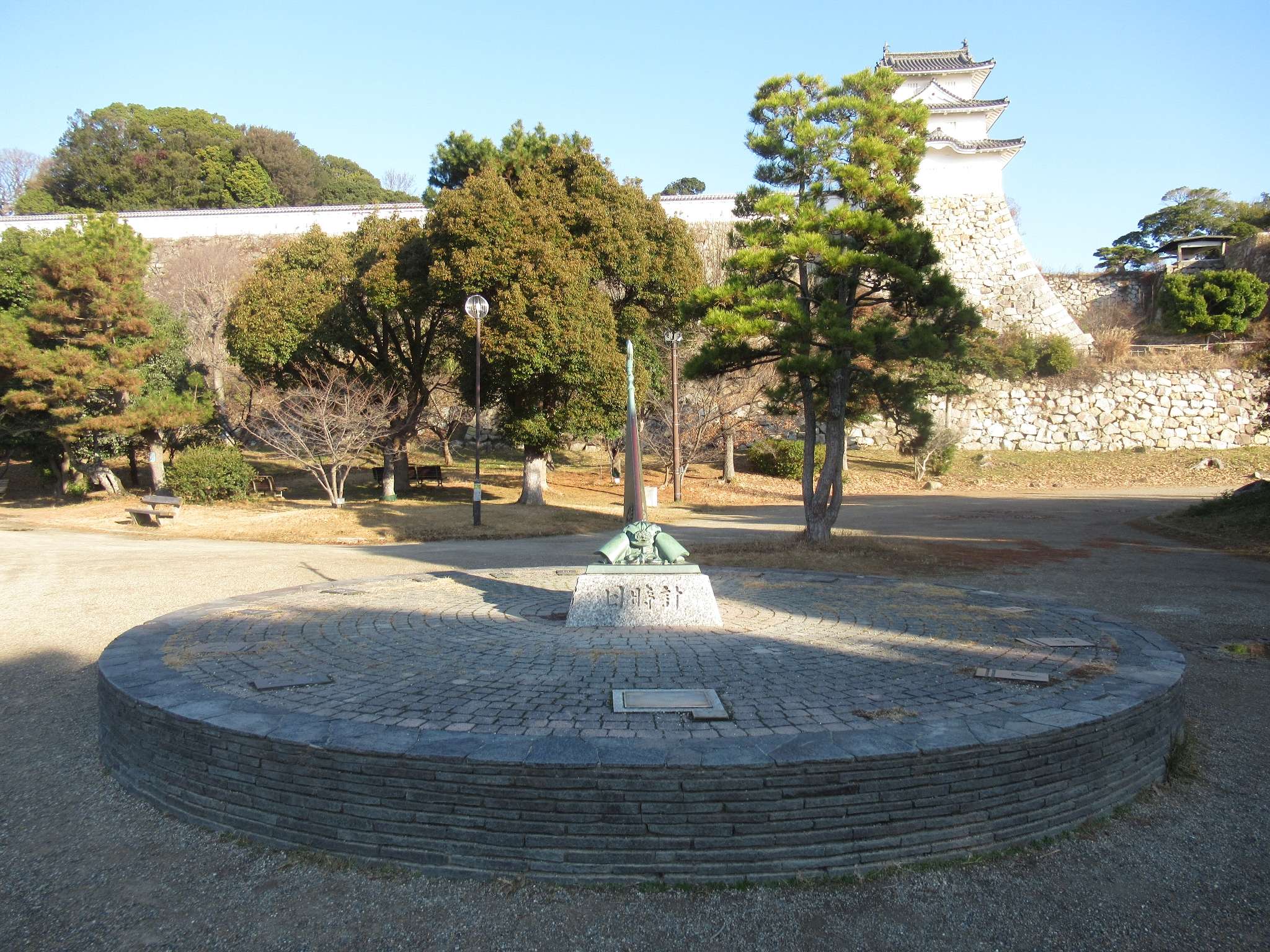 兜日時計@明石公園