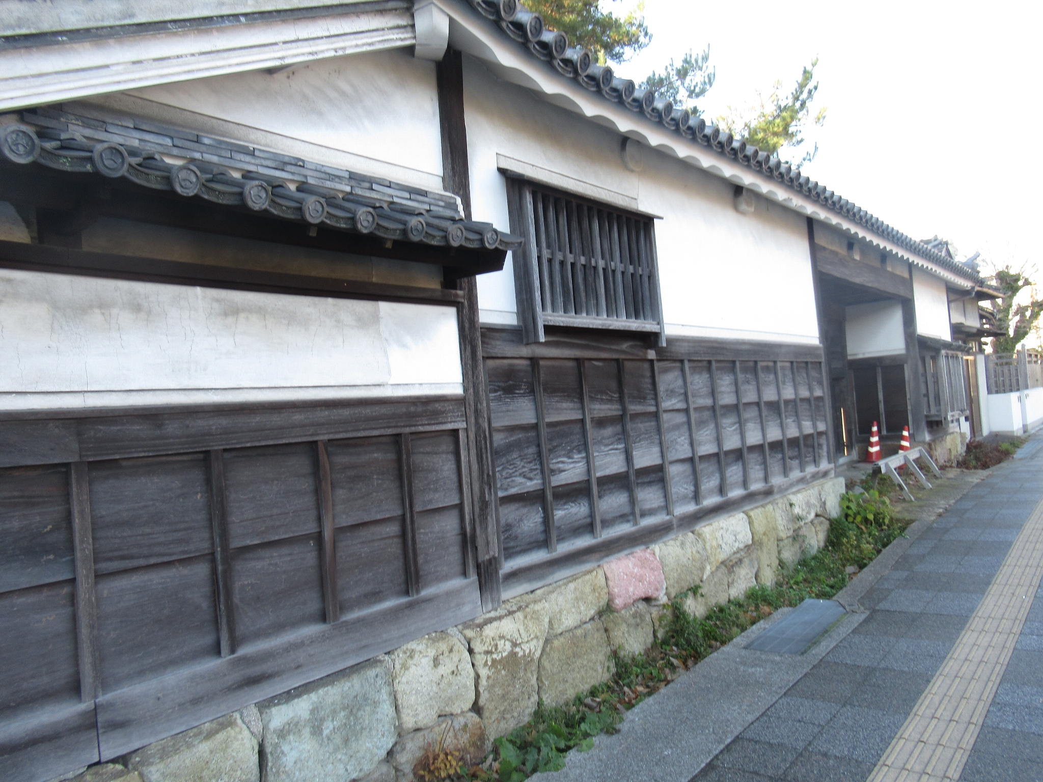 織田家長屋門(明石市)