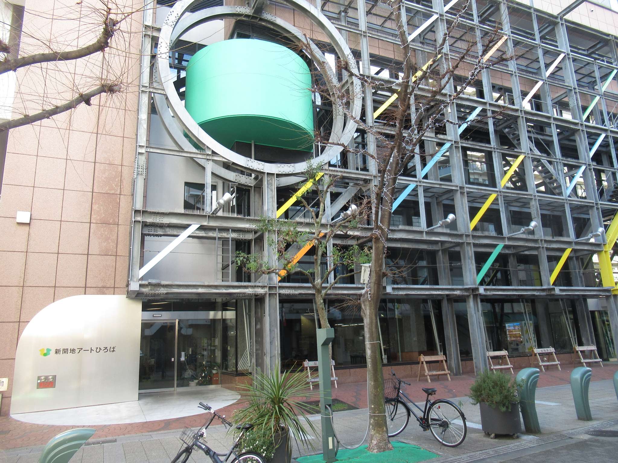 新開地アートひろば(神戸市)