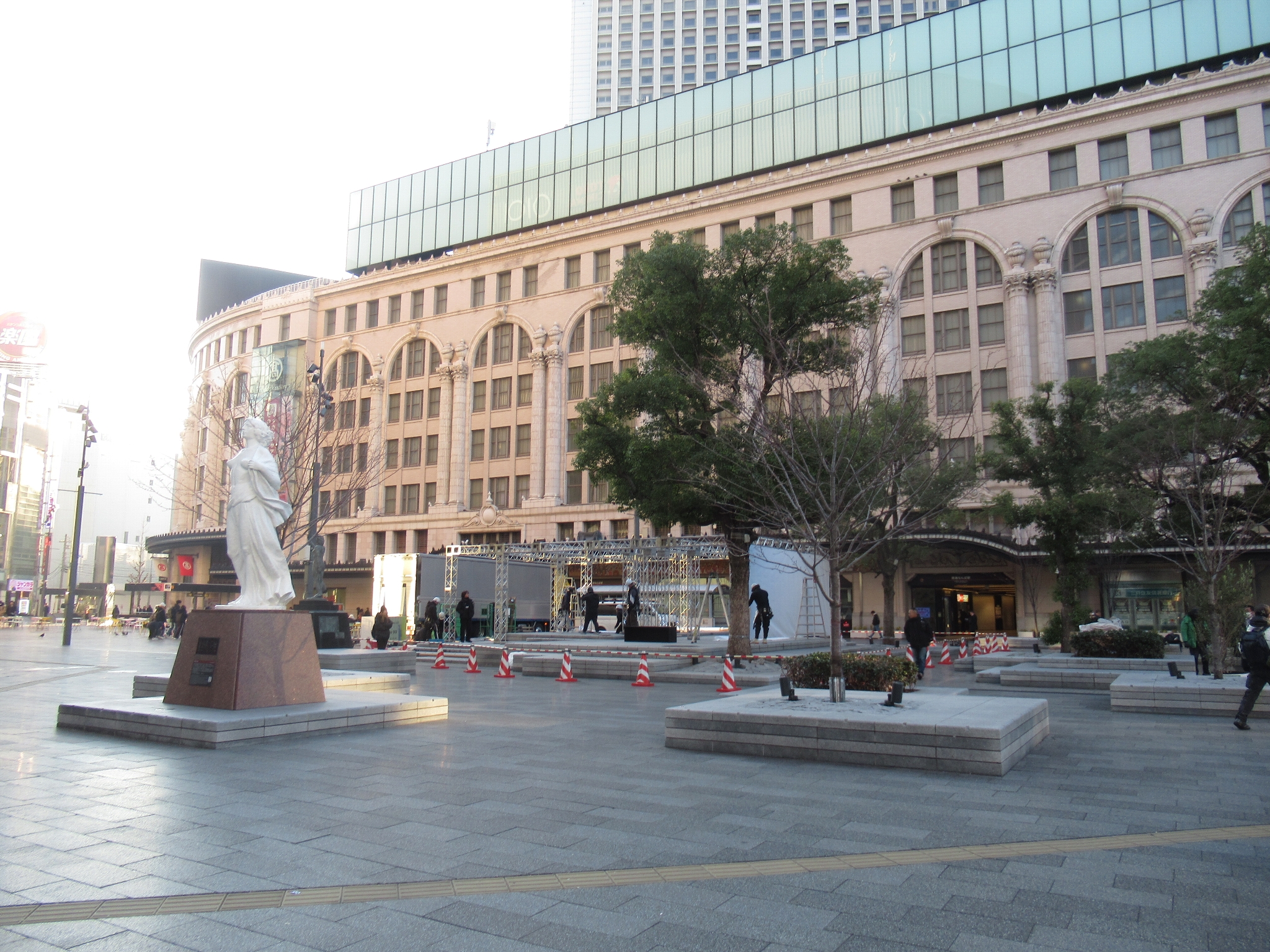 なんば広場(南海なんば駅)
