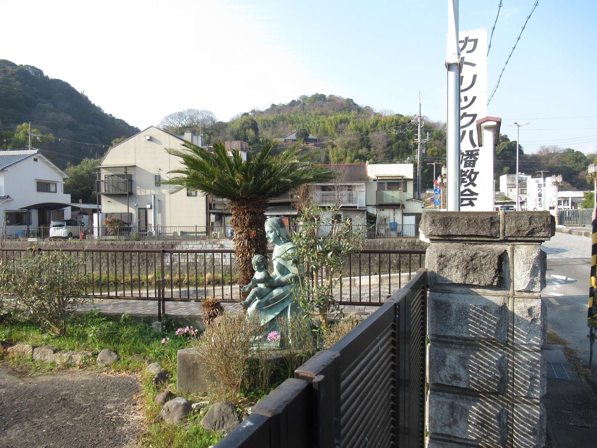 聖母子像@カトリック八幡教会