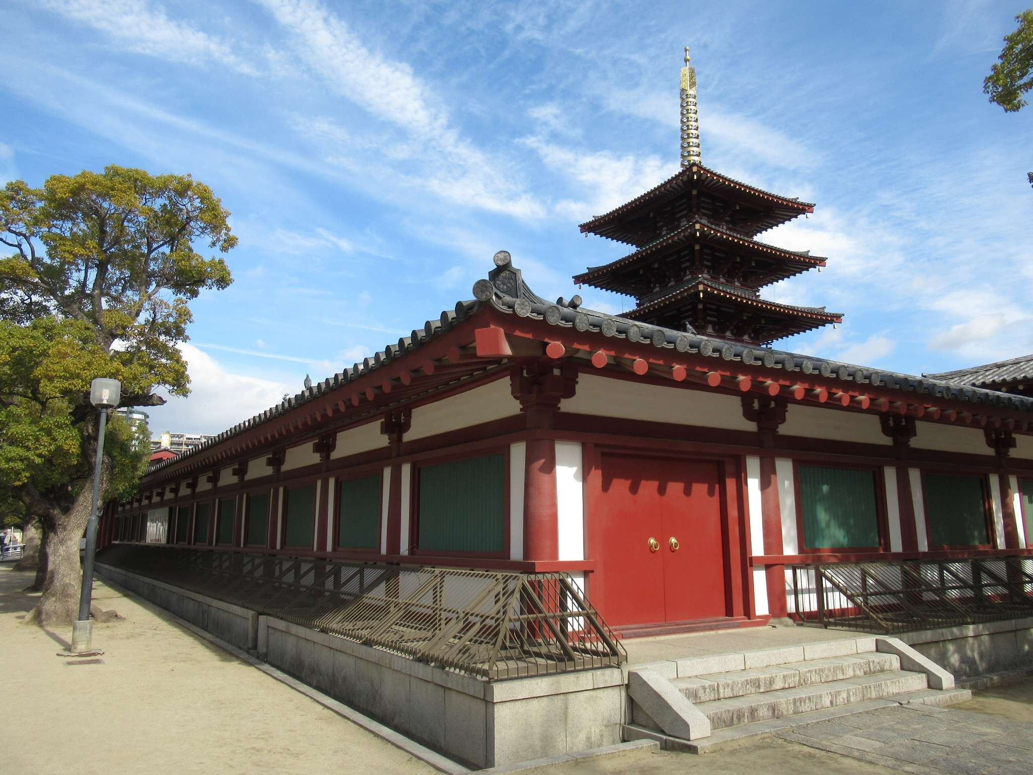西重門と中心伽藍@四天王寺