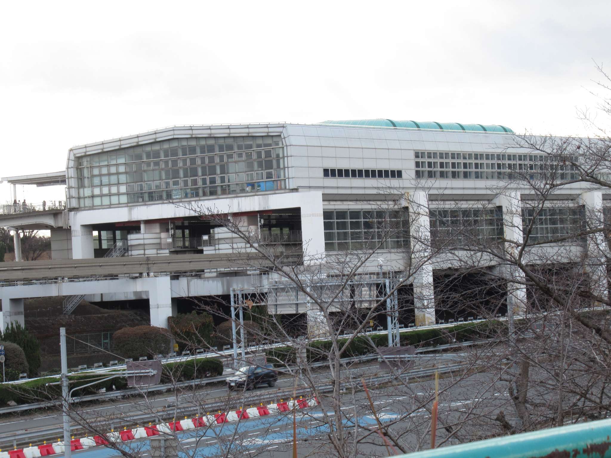 万博記念公園駅(大阪モノレール)