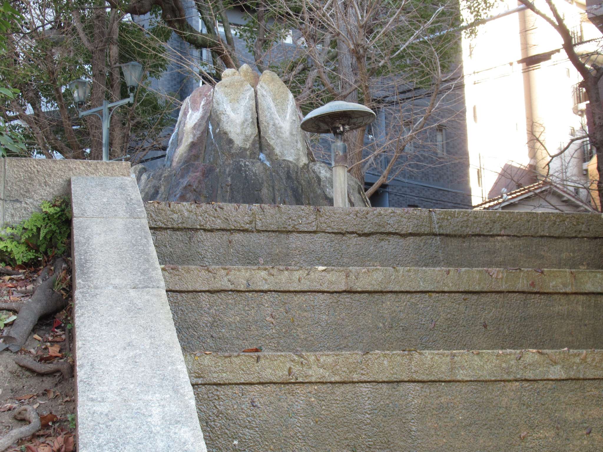 ふれあいの泉@生田川公園