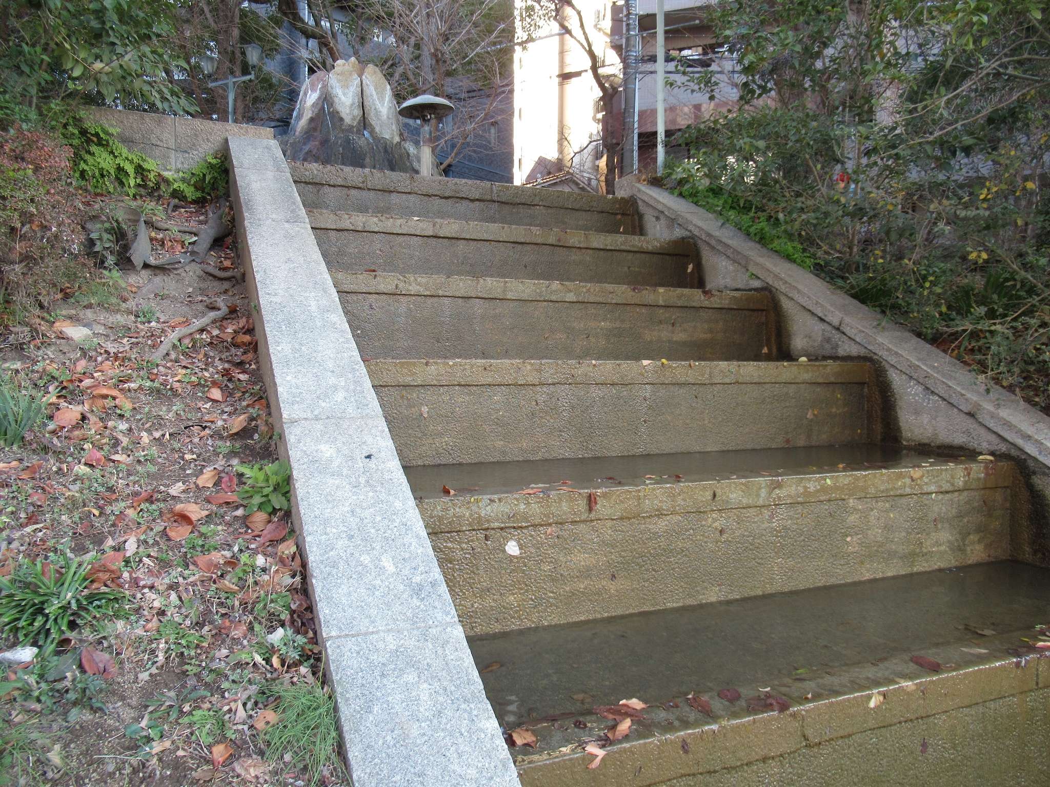 ふれあいの泉@生田川公園