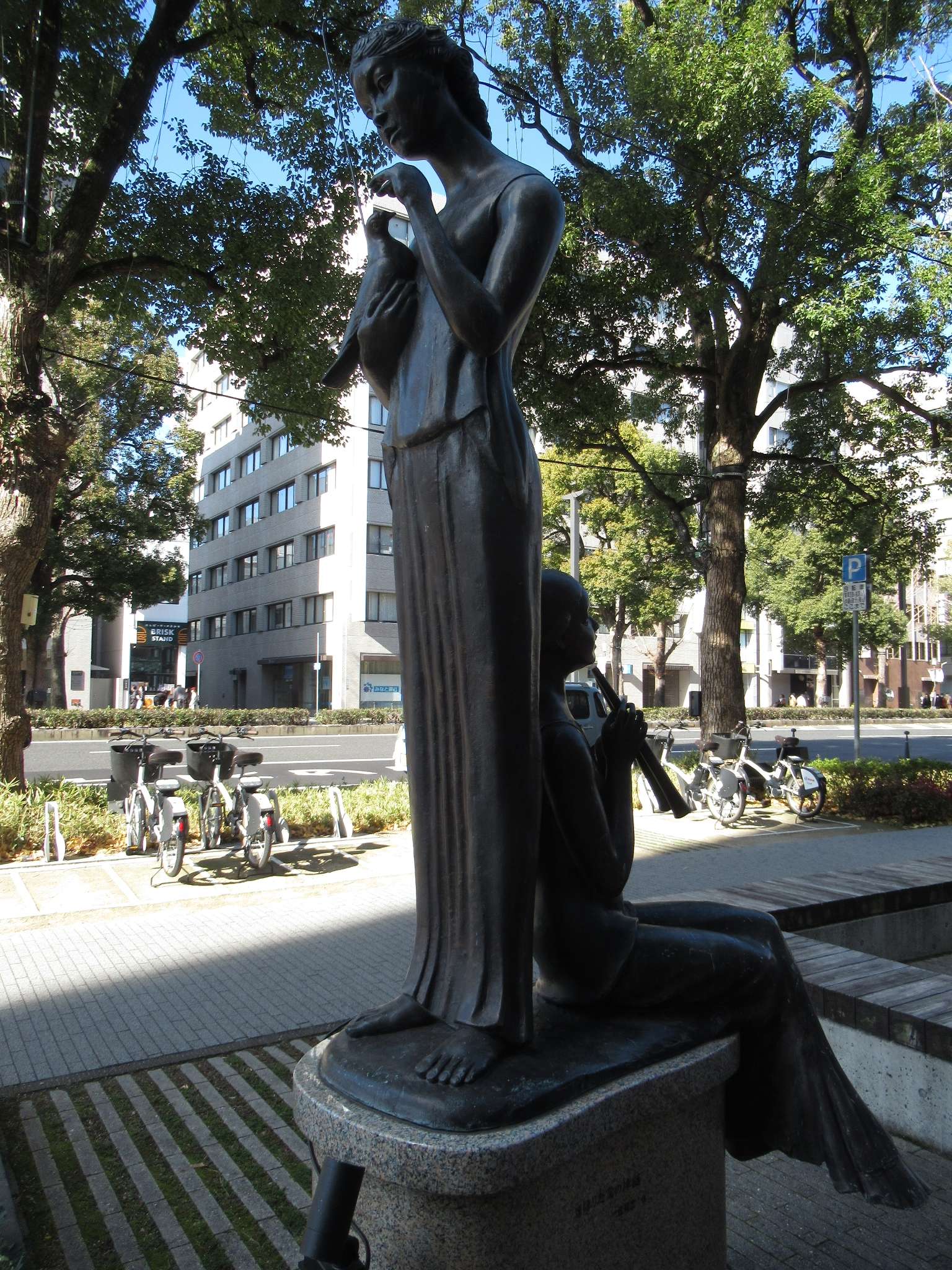 舞い降りた愛の神話@大手前通り