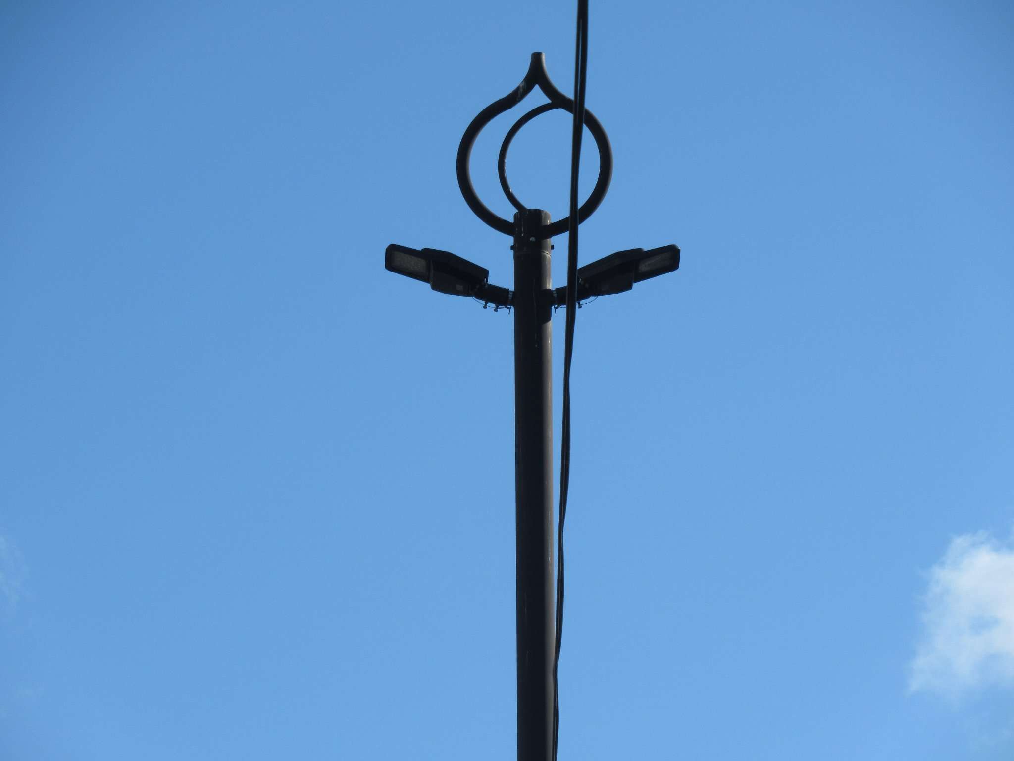 架線柱@桃太郎大通り