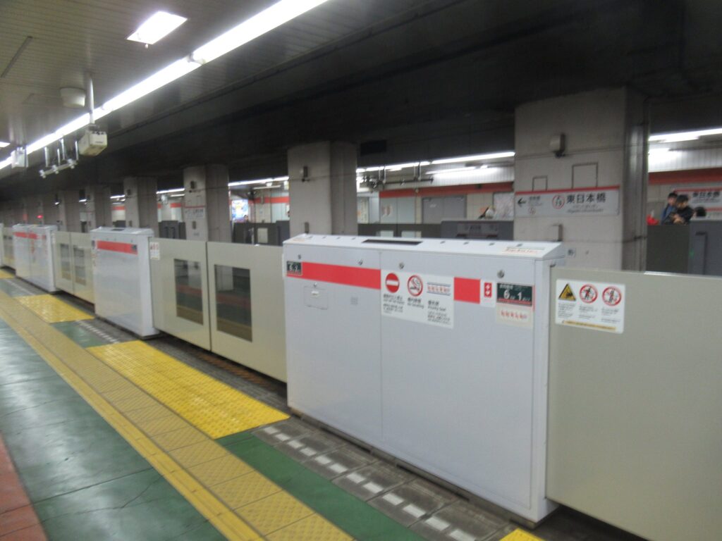 東日本橋駅(都営地下鉄)