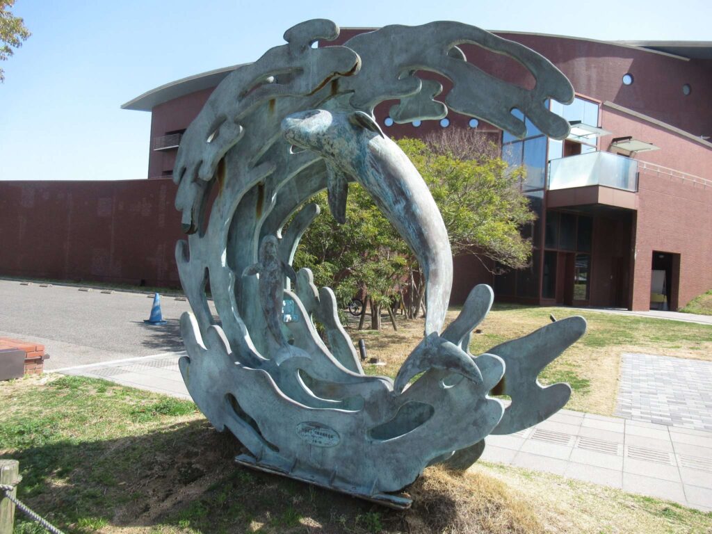 スナメリモニュメント@海響館前