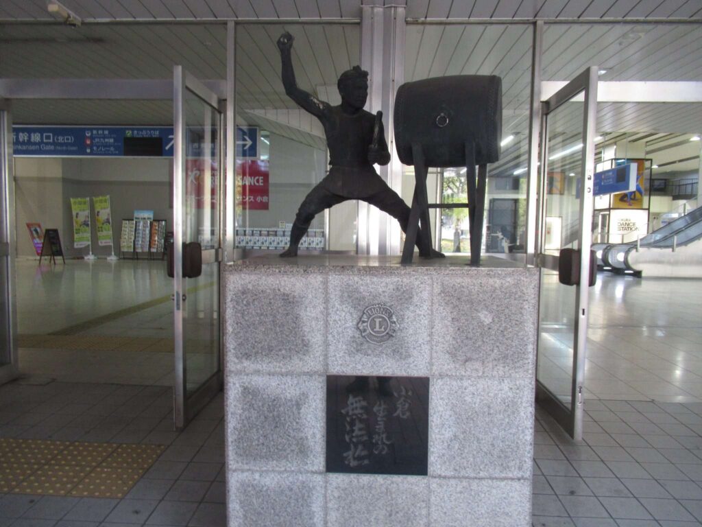 無法松像@小倉駅