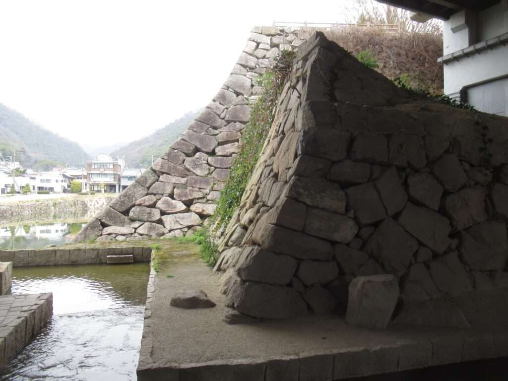 三原城跡口@三原駅