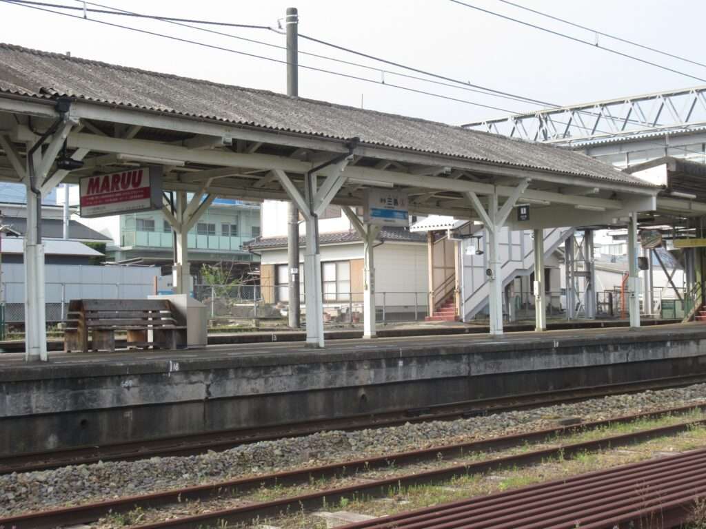 伊予三島駅(JR四国)