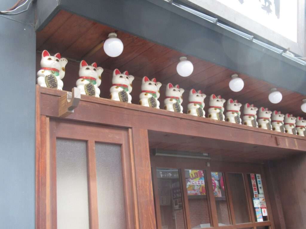 招き猫@がってん八兵衛