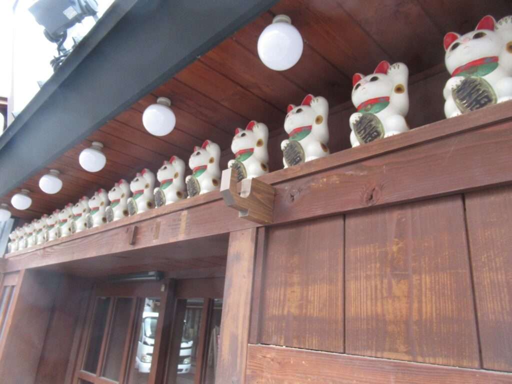 招き猫@がってん八兵衛