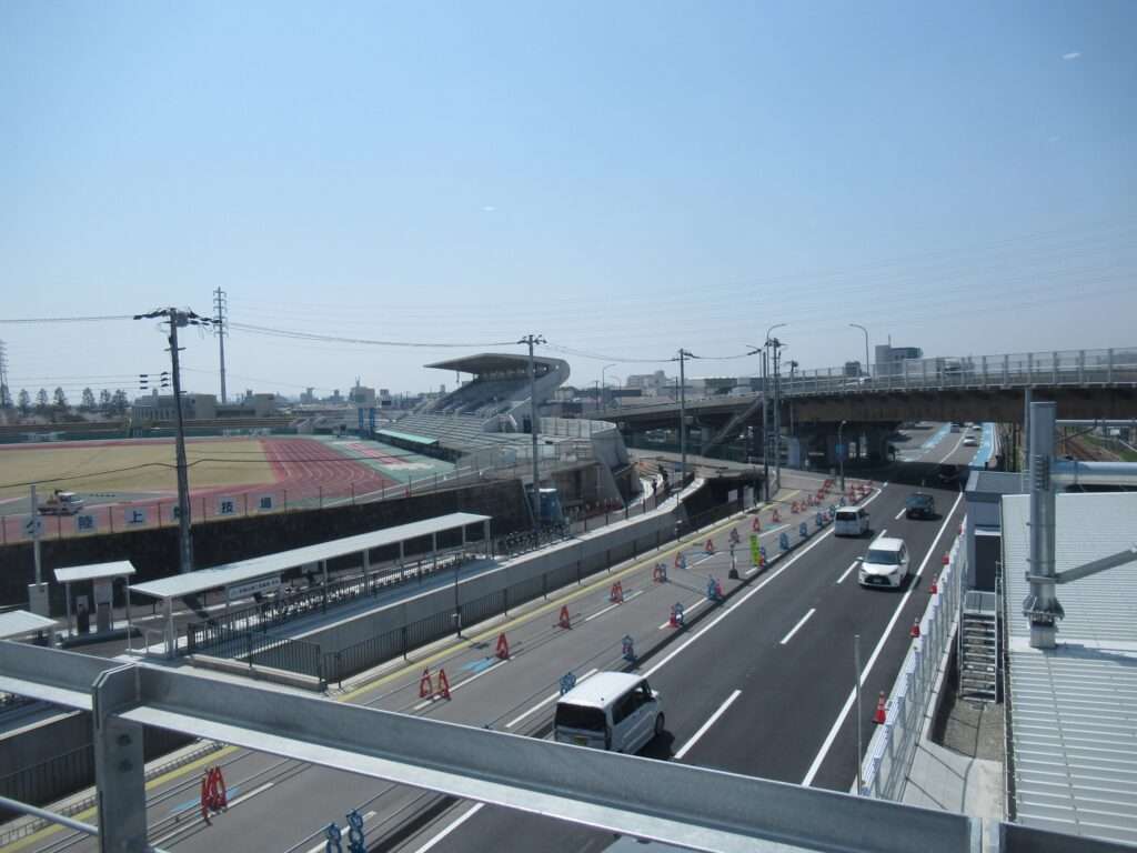 手柄山平和公園駅(JR西日本)