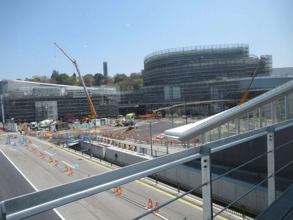 手柄山平和公園駅(JR西日本)