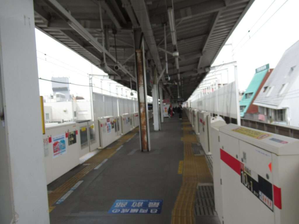 学芸大学駅(東急電鉄)