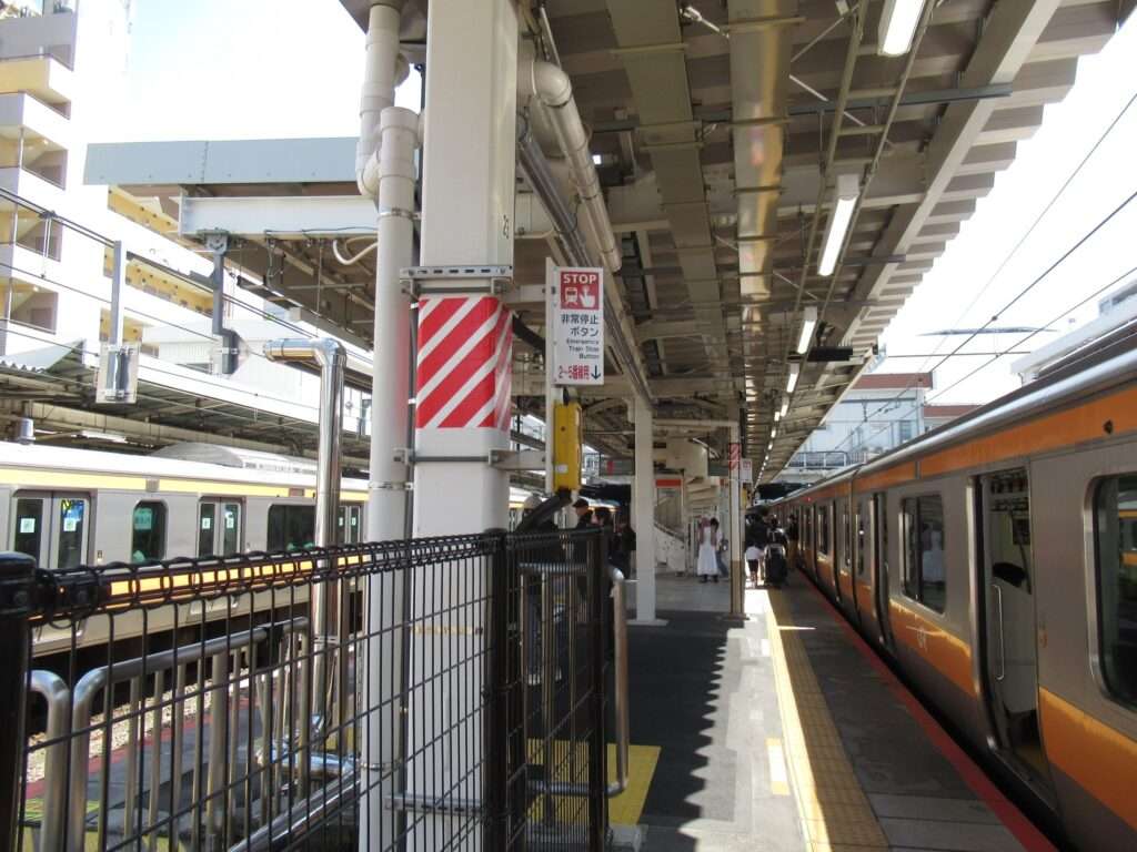 三鷹駅(JR東日本)