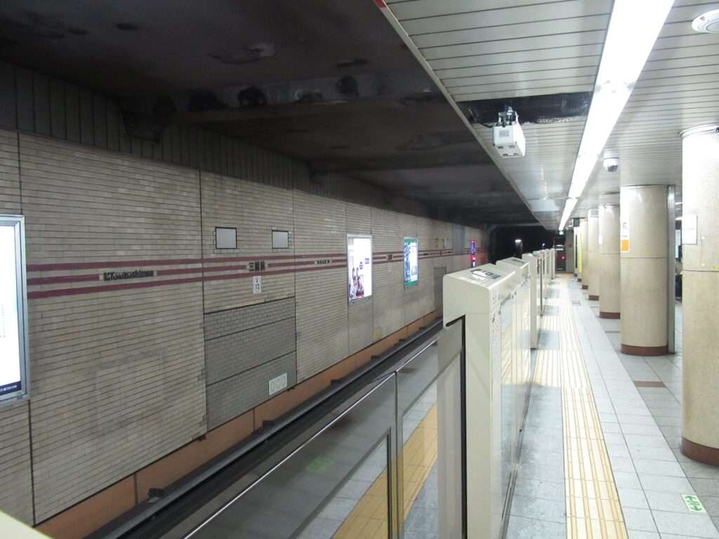 三越前駅(東京メトロ)