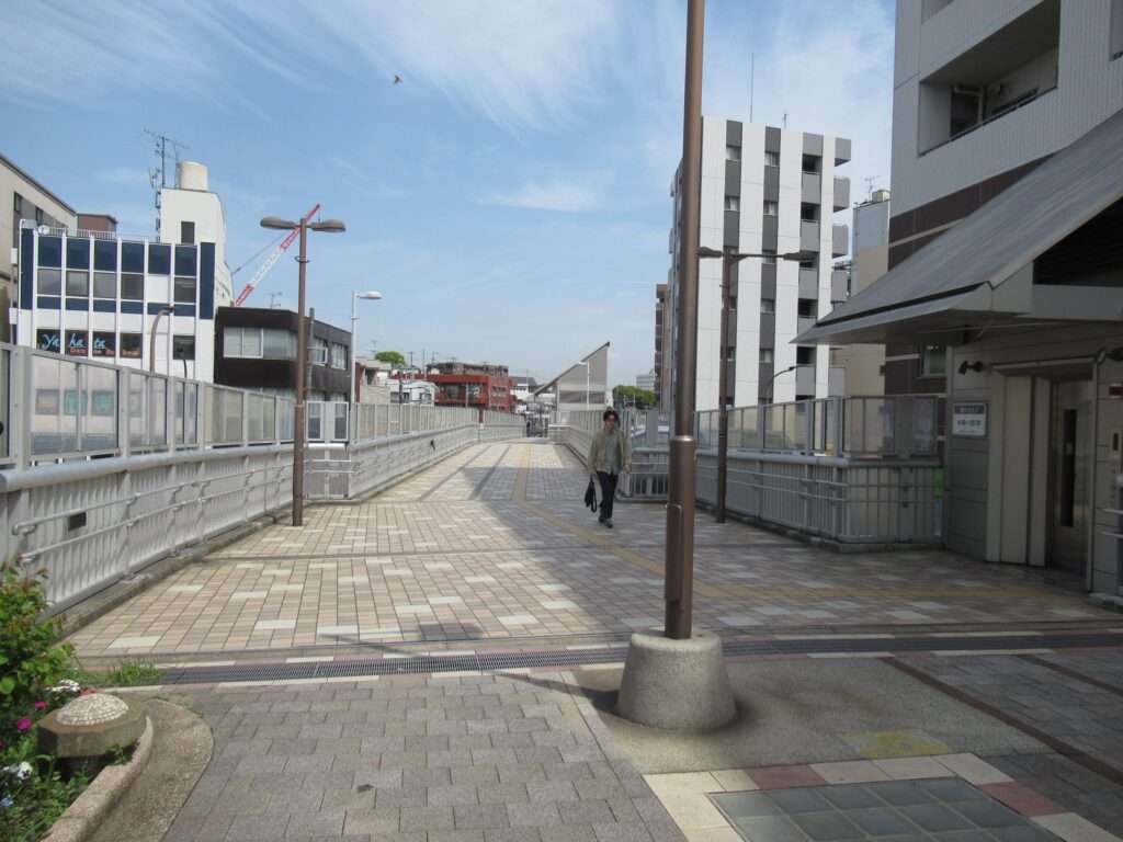 東横フラワー緑道@反町駅