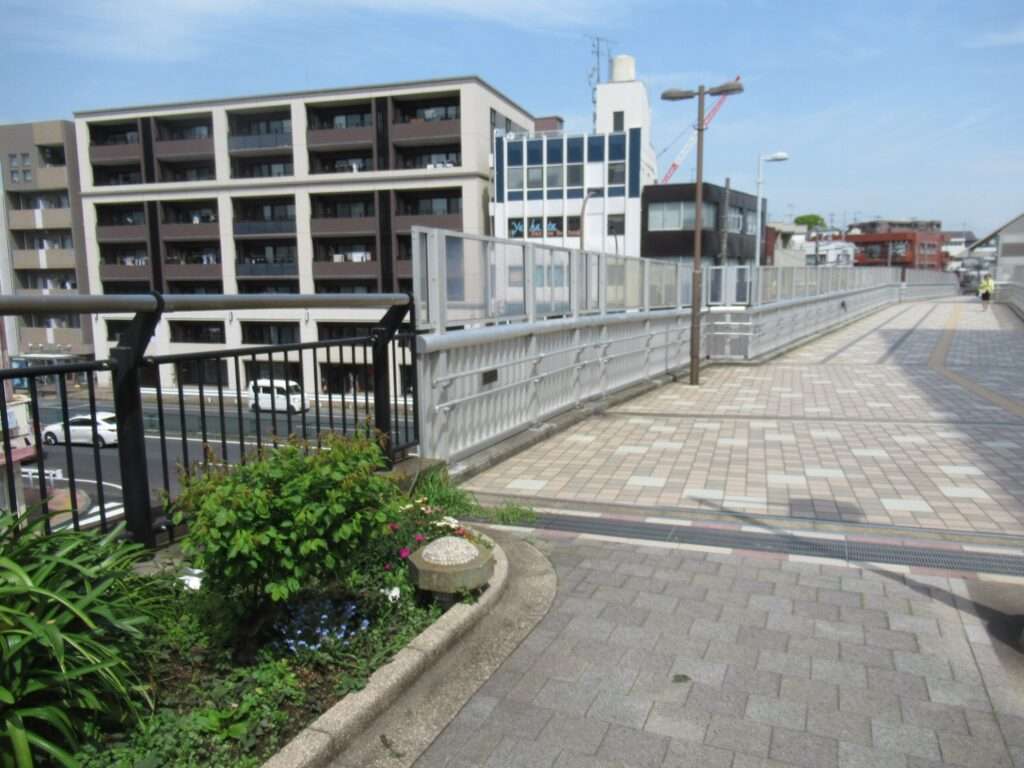 東横フラワー緑道@反町駅