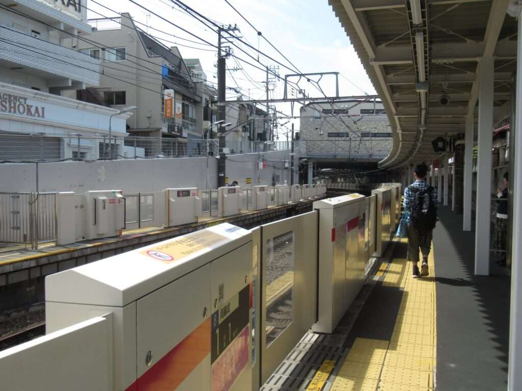 白楽駅(東急電鉄)