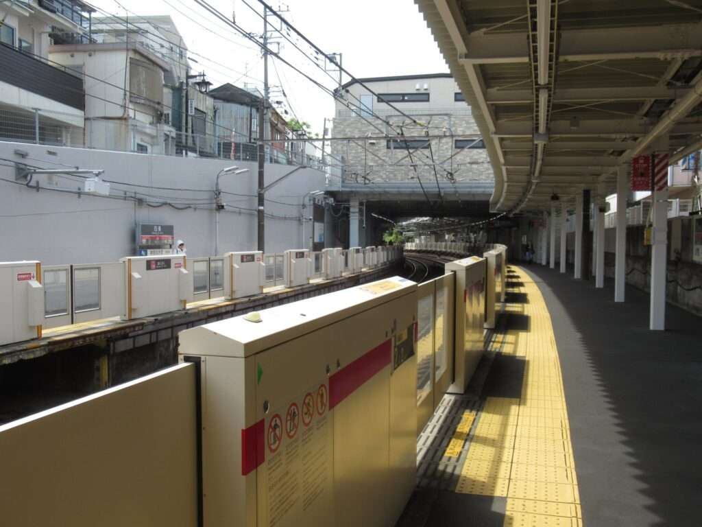 白楽駅(東急電鉄)