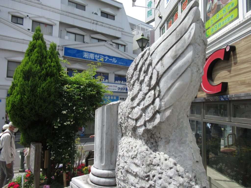 大倉山記念館モニュメント@大倉山駅