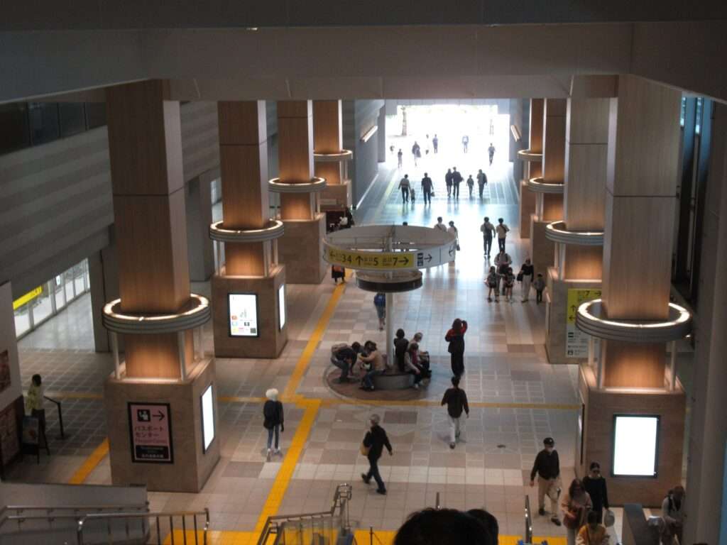 センター南駅(横浜市営地下鉄)