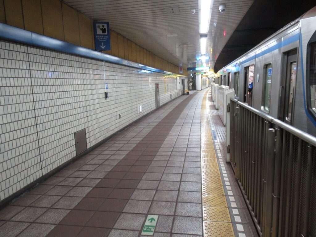 岸根公園駅(横浜市営地下鉄)