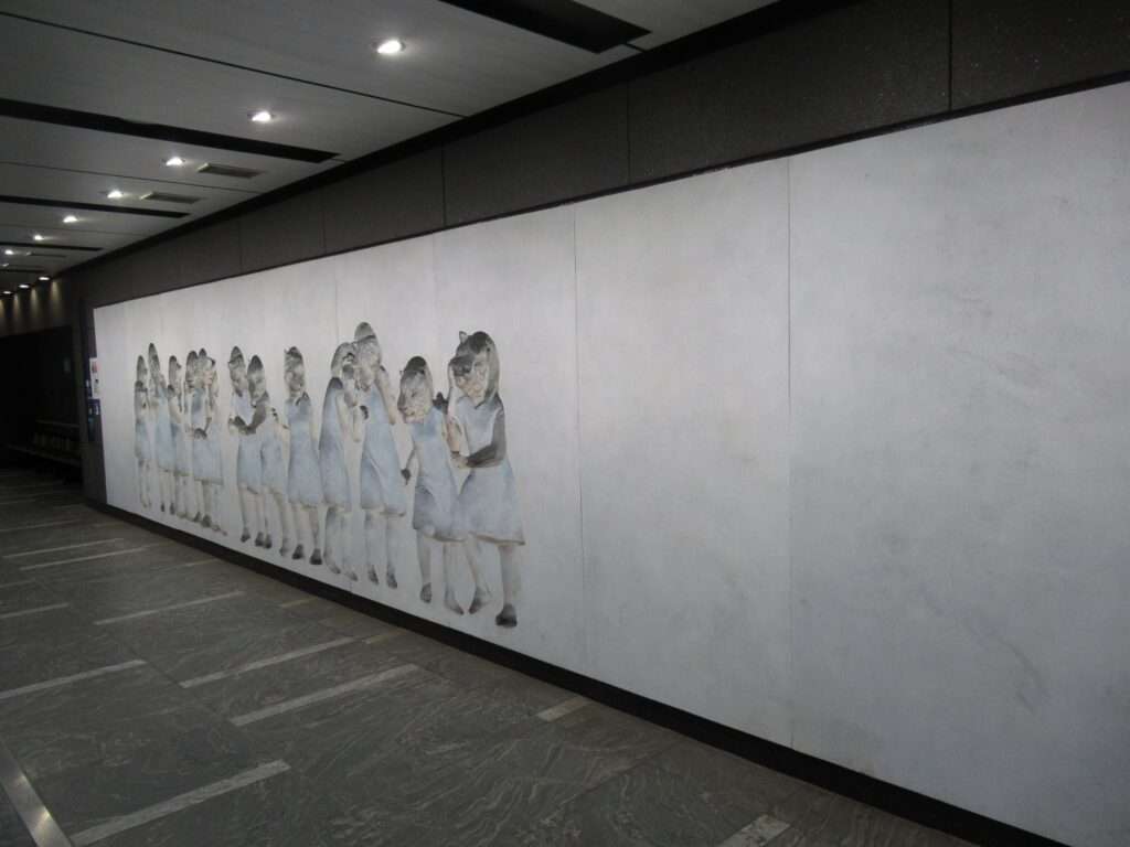 白い虎が見ている@虎ノ門駅