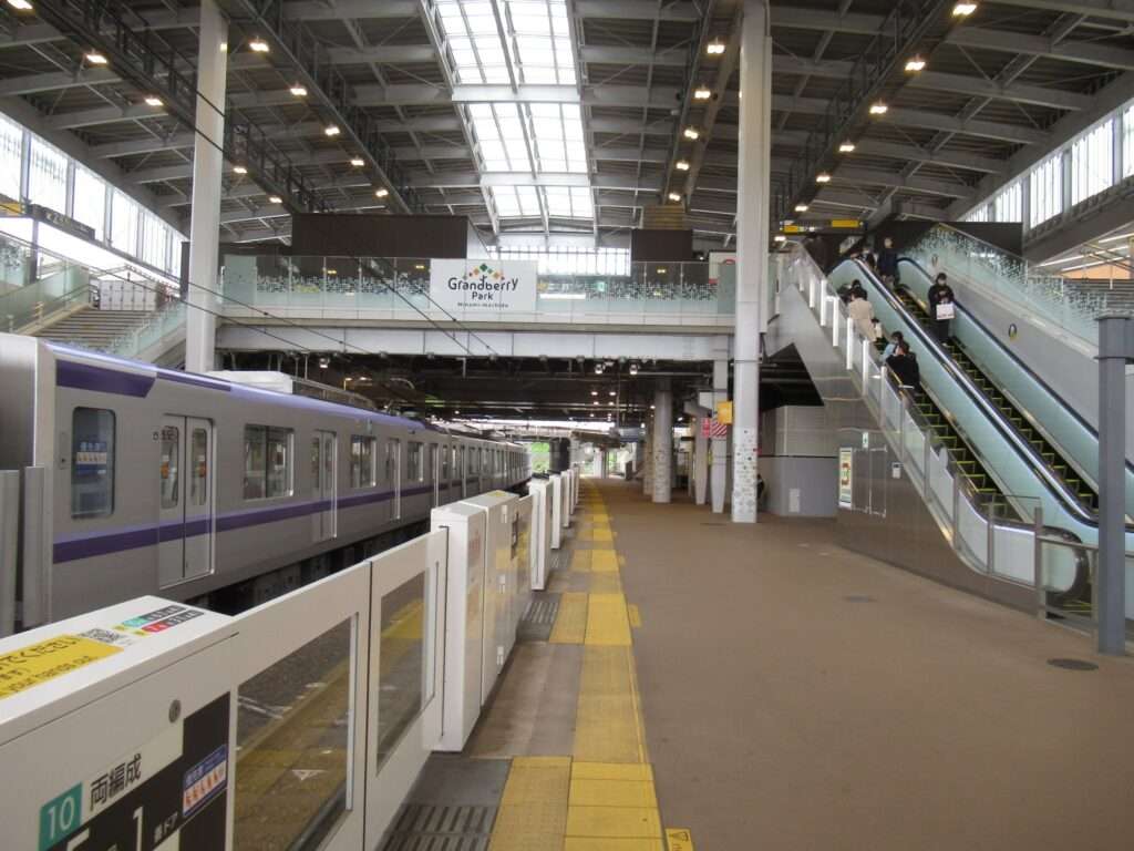 南町田グランベリーパーク駅(東急電鉄)