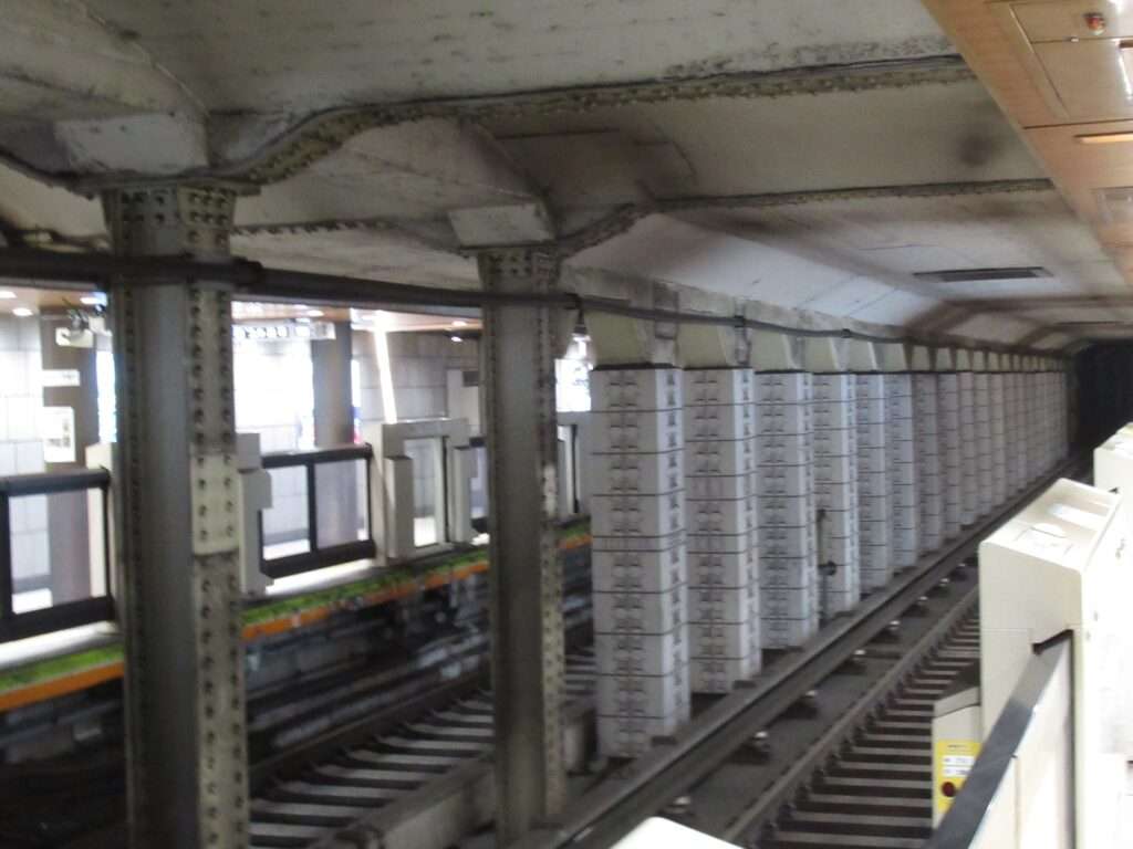 青山一丁目駅(東京メトロ)