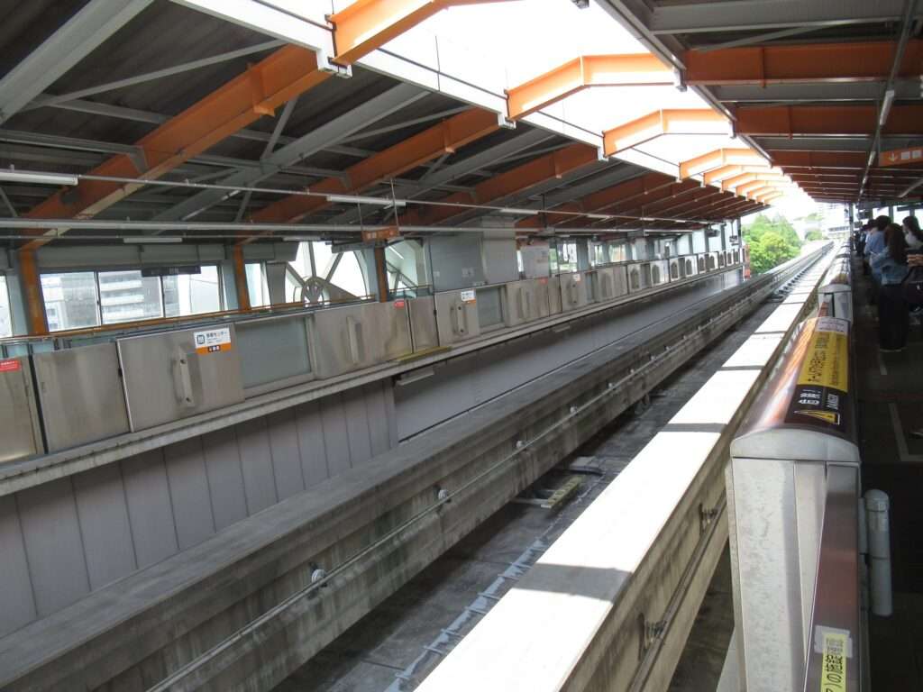 多摩センター駅(多摩都市モノレール)