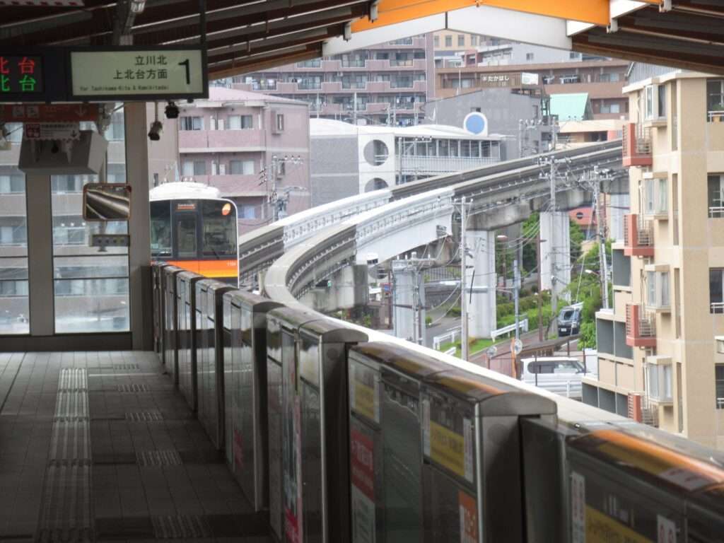 大塚・帝京大学駅(多摩都市モノレール)